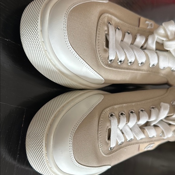 Christian Louboutin Cream Sneakers - size 9 (gently worn) - Picture 8 of 8